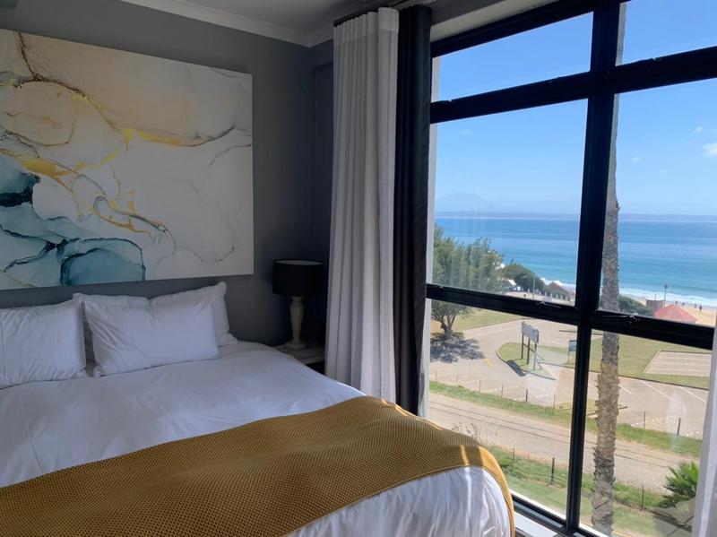 2 Bedroom Property for Sale in Santos Bay Western Cape